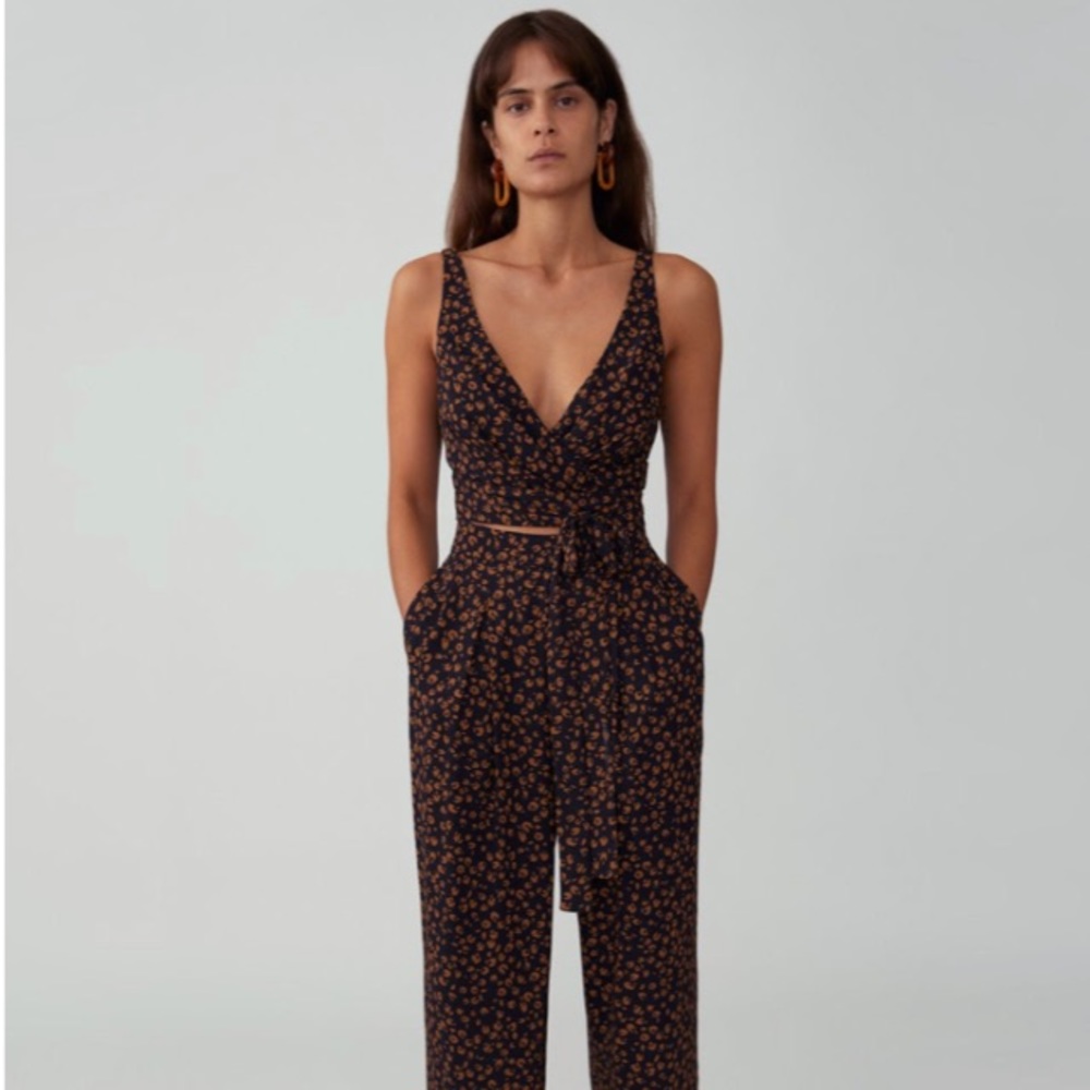 Fame and Partners cropped wrap set